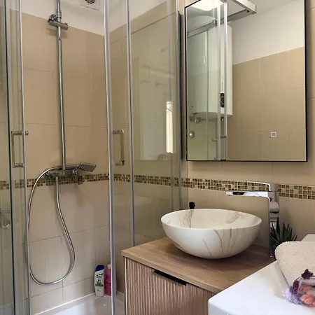 Vitaro Apartman *